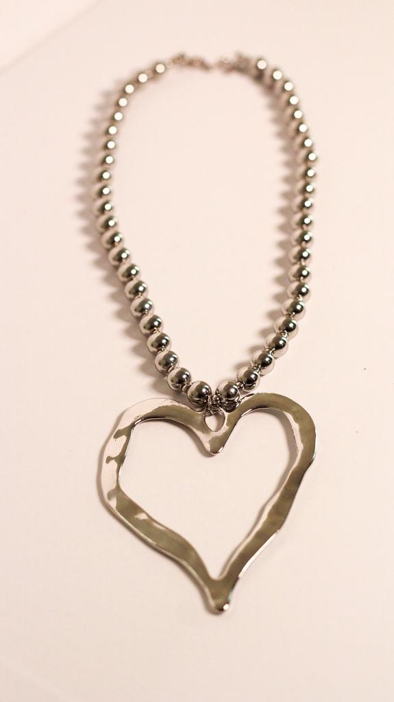 Collar Corazón Abierto Plateado